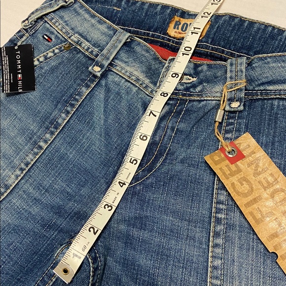 Tommy Hilfiger Denim Heritage ROBIN Dark Wash Flare New Jeans Size 28 x 32” - Picture 16 of 16